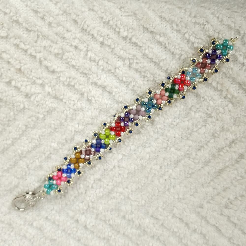 HANDMADE ~ Ruffled Edge Pondo Stitch Bracelet  7¼" - Picture 5 of 5